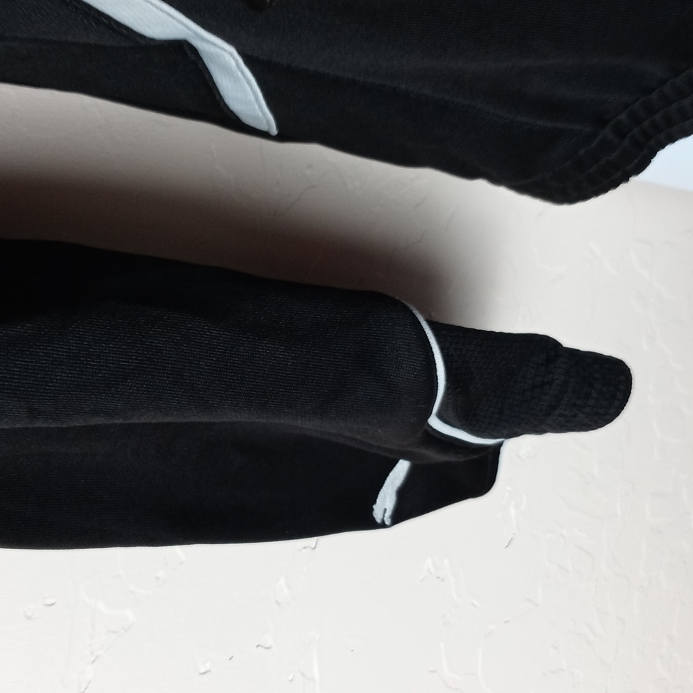 Puma Zippered Jacket - Picture 3 of 6